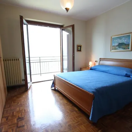 Villa Rosina 3 Apts Lake Views