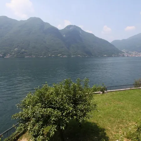 Rosina 3 Apts Lake Views Willa Nesso